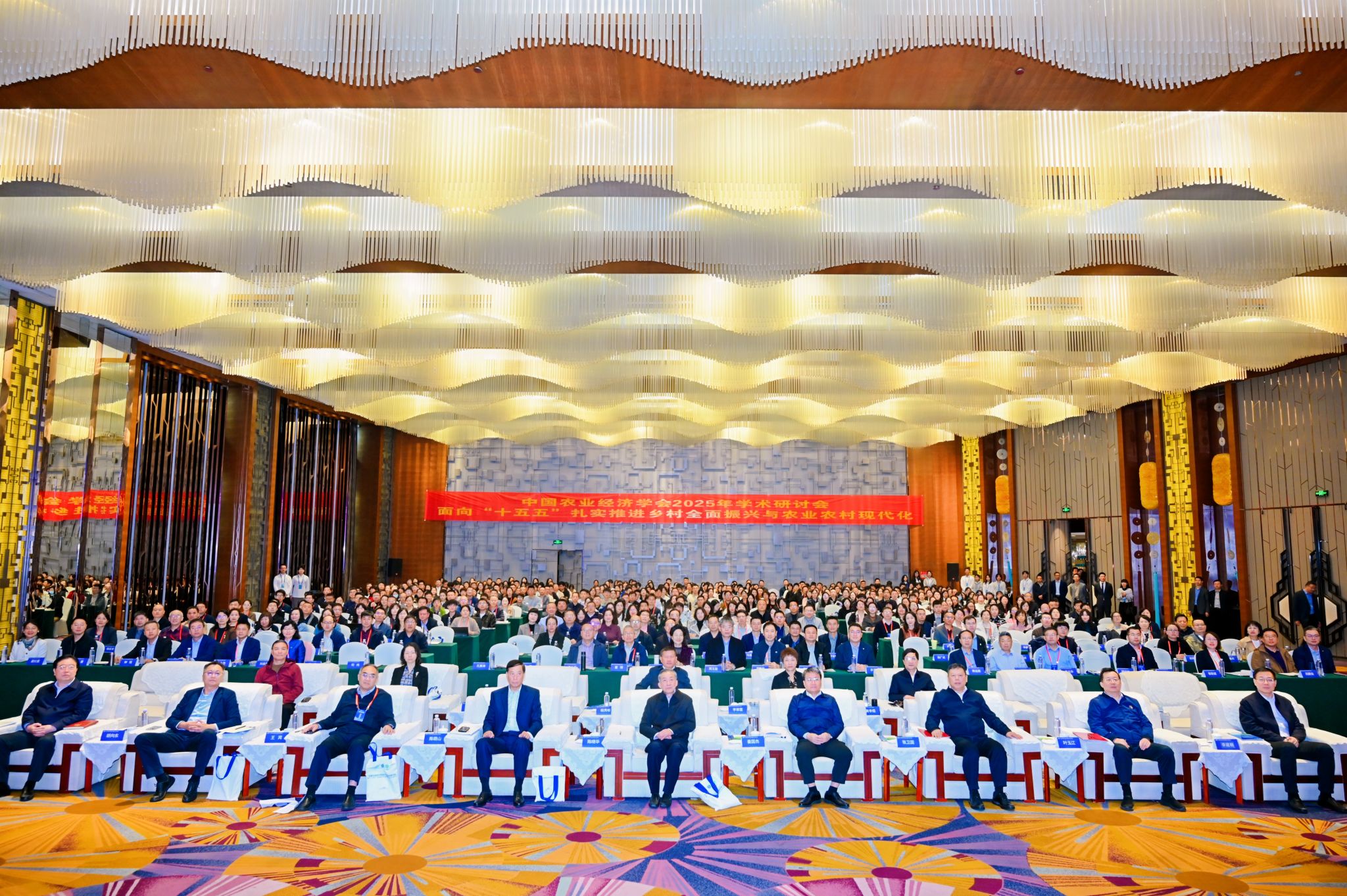 文件名称:7.合照.JPG原图大小:6.16MB